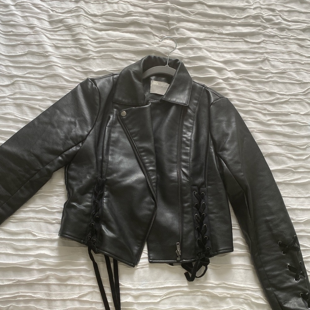 Cropped Leather Jacket